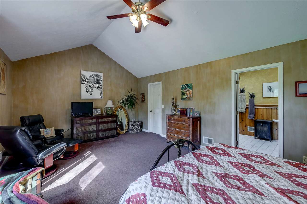 659 W Road Temple, NH 03084 - Photo 29 of 40