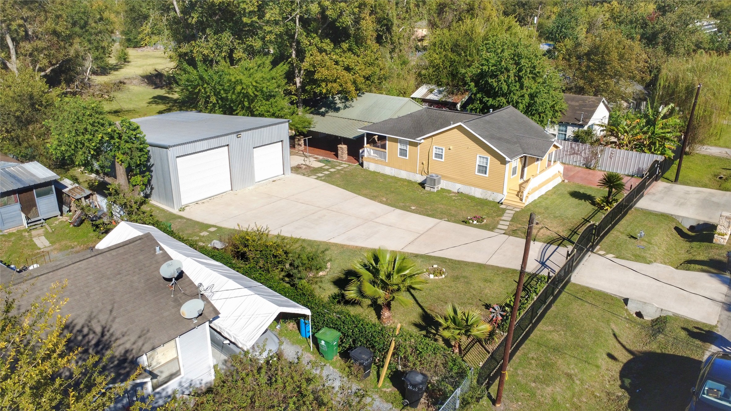 2633 Hollis Street Houston, TX 77093 - Photo 30 of 32 an aerial view of a house with a yard