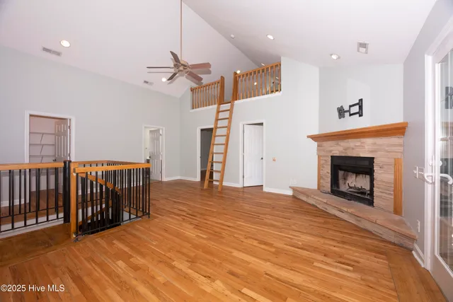 $2,400 | 237 Riverbend Road, Jacksonville, NC 28540