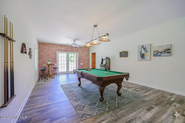 $2,400 | 237 Riverbend Road, Jacksonville, NC 28540