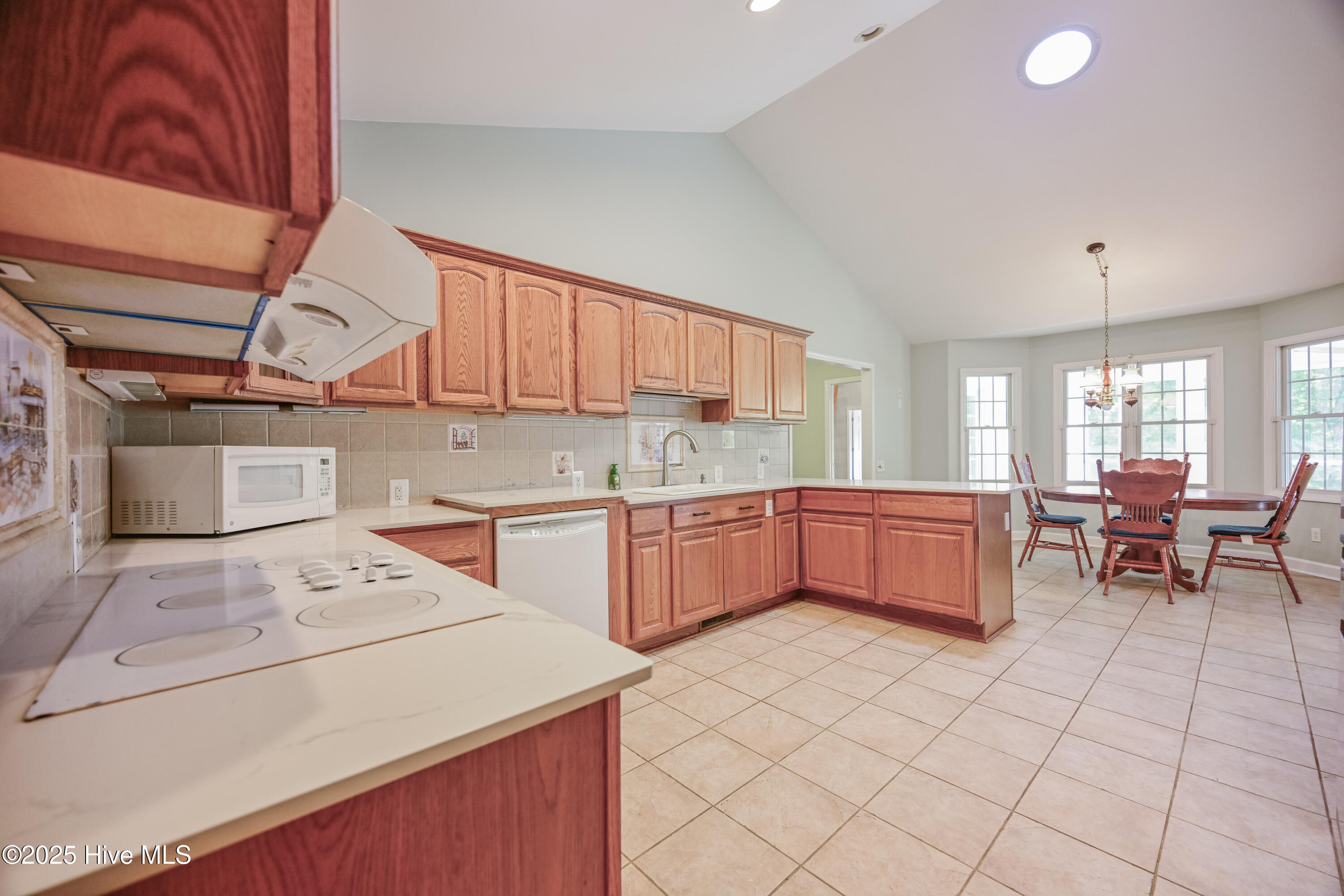 237 Riverbend Road Jacksonville, NC 28540 - Photo 10 of 39 Kitchen