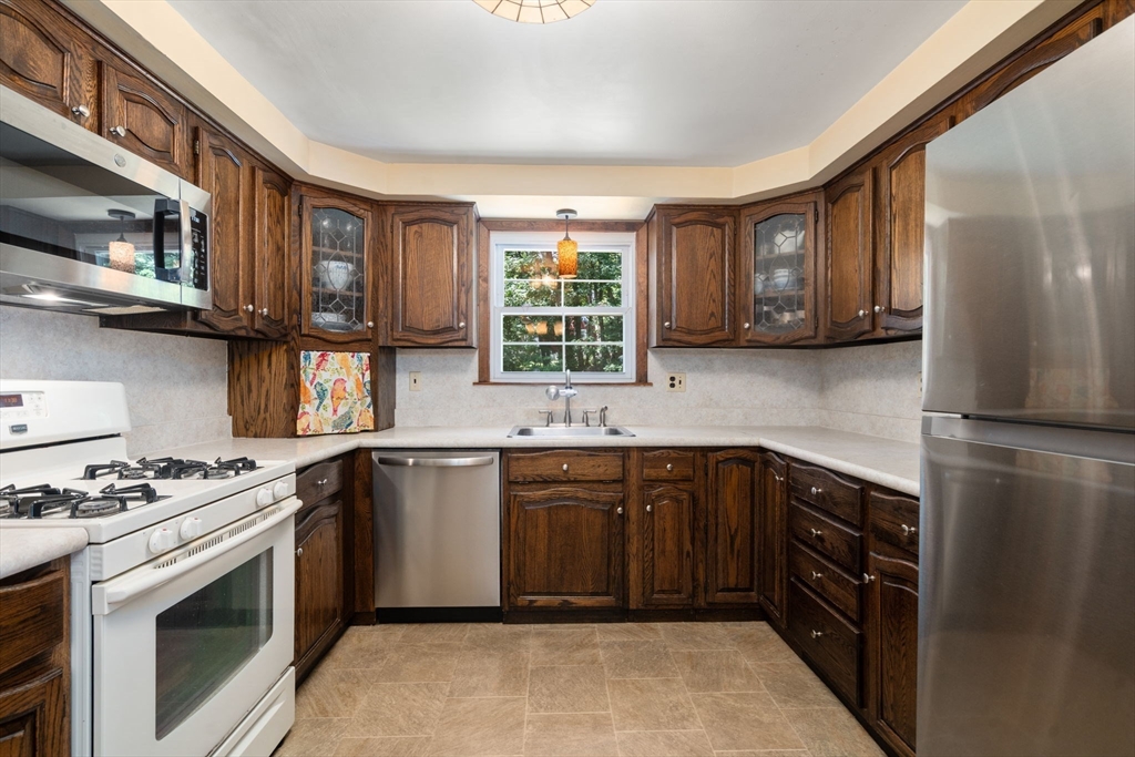 203 Turner Road Holliston, MA 01746 - Photo 8 of 42 Gallery Image 8