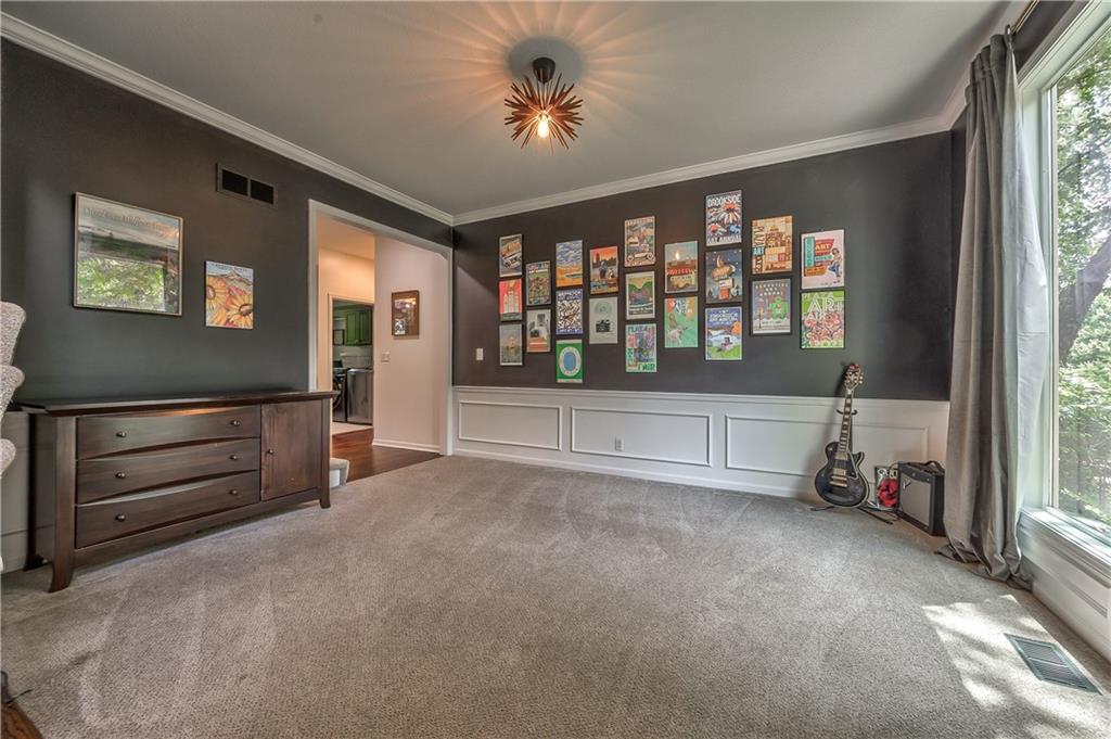 15409 Reeds Street Overland Park, KS 66223 - Photo 4 of 40