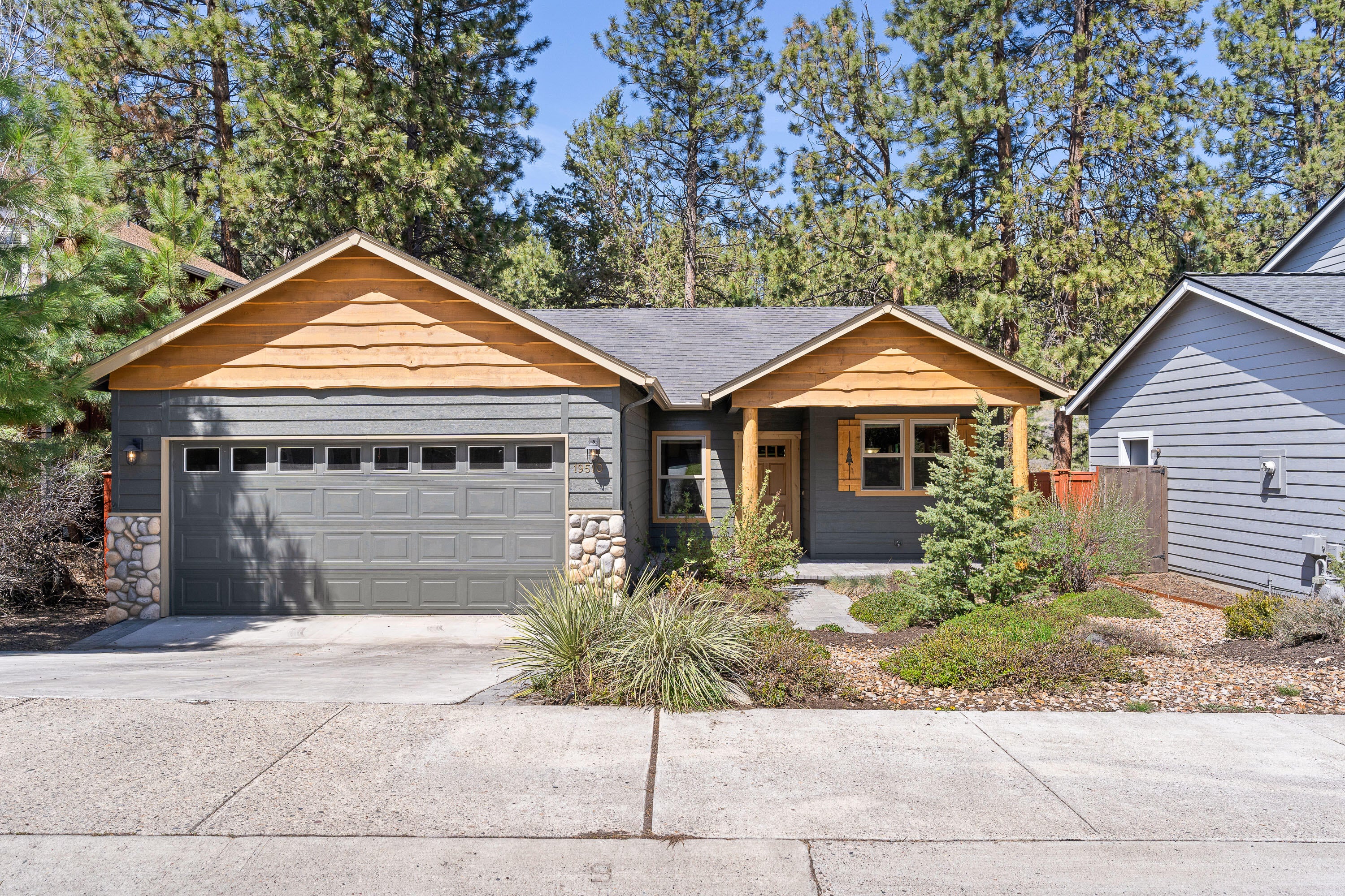 19510 Brookside Way Bend, OR 97702 - Photo 34 of 34 DSC02182