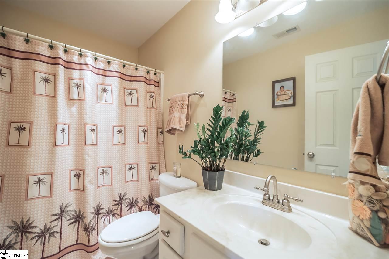 406 Holly Ridge Drive Anderson, SC 29621 - Photo 6 of 30 Gallery Image 6