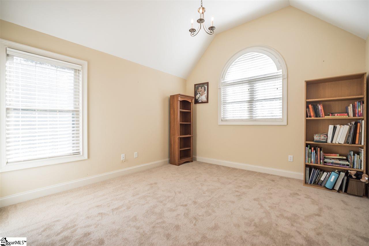 406 Holly Ridge Drive Anderson, SC 29621 - Photo 8 of 30 Gallery Image 8