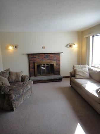 35 Valley View Lane Worcester, MA 01604 - Photo 10 of 19 Gallery Image 10