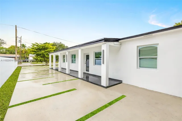 $2,500 | 5509 Northwest 5th Court, Unit 5511, Miami, FL 33127