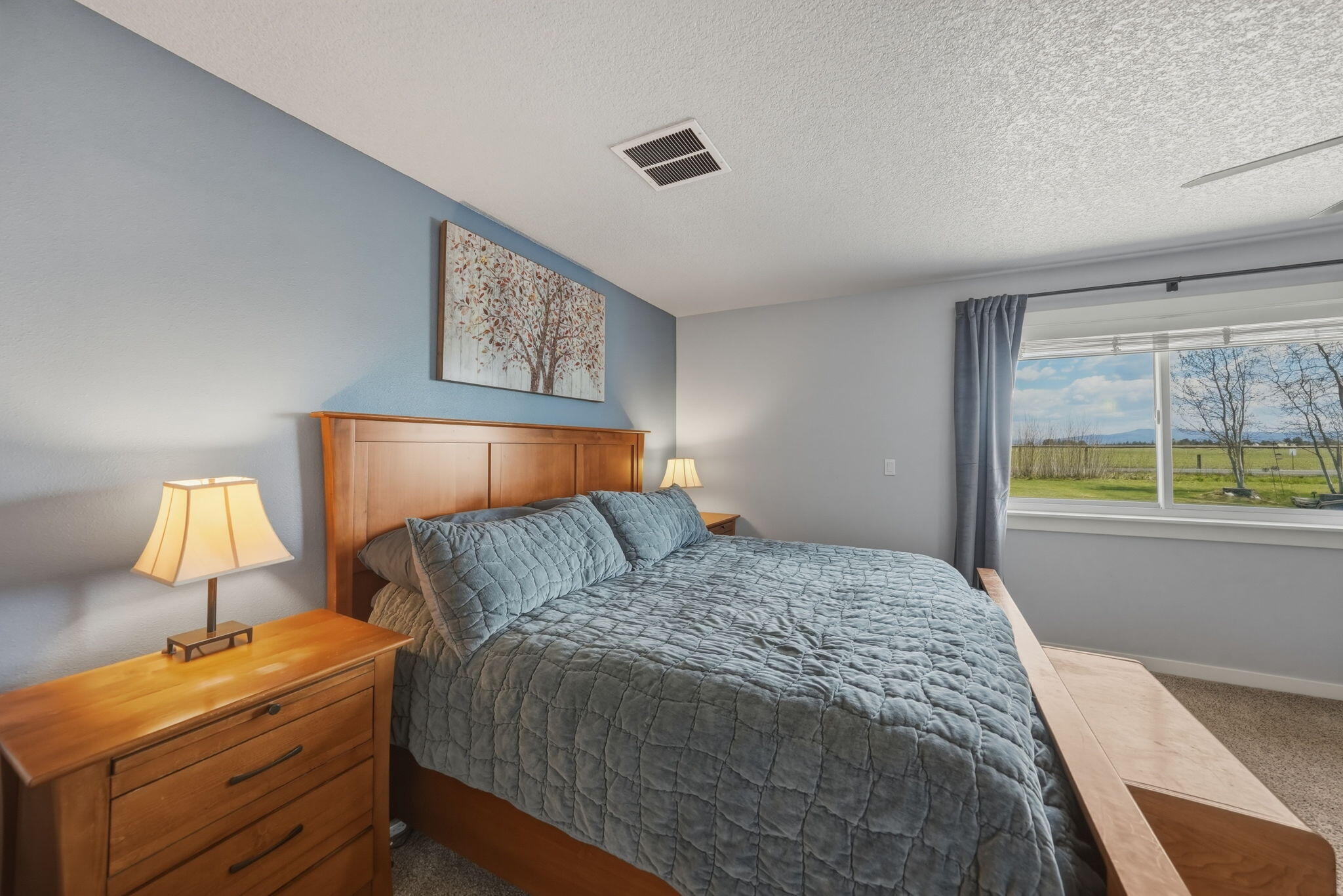 26345 Walker Road Bend, OR 97701 - Photo 24 of 98 23-web-or-mls-Riley_Visuals_035