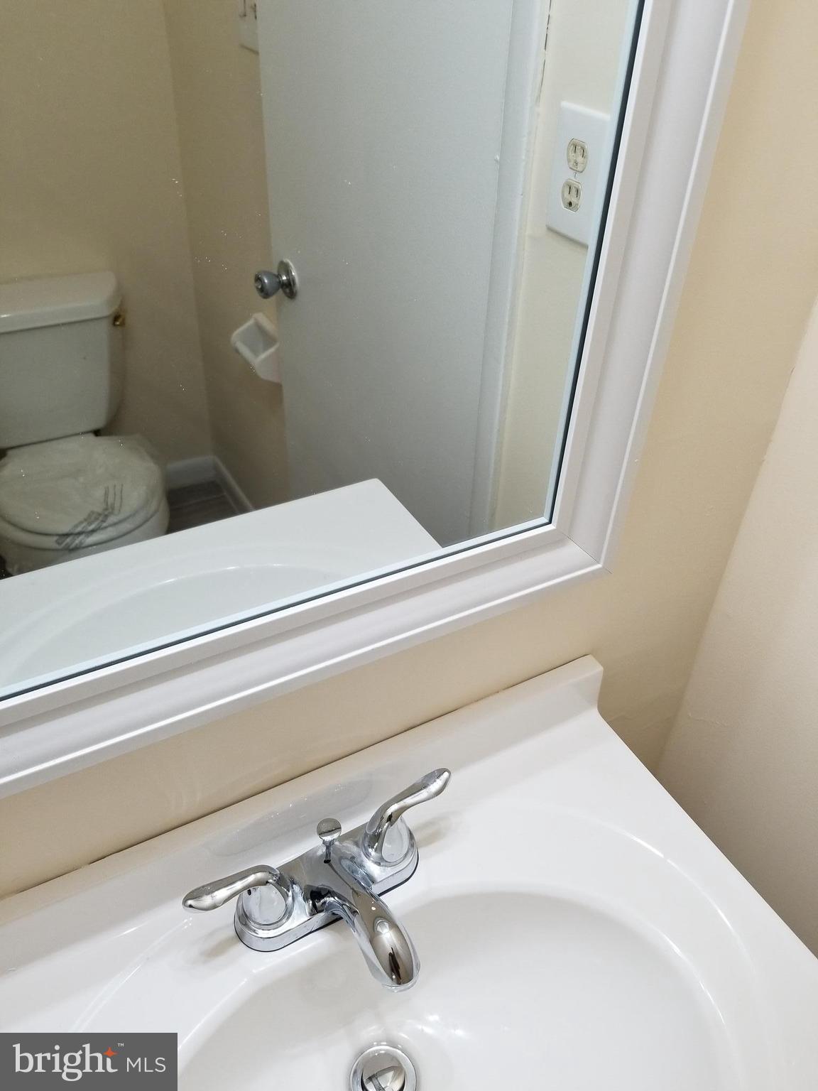 17458 Hoskinson Road Poolesville, MD 20837 - Photo 5 of 18 Bath