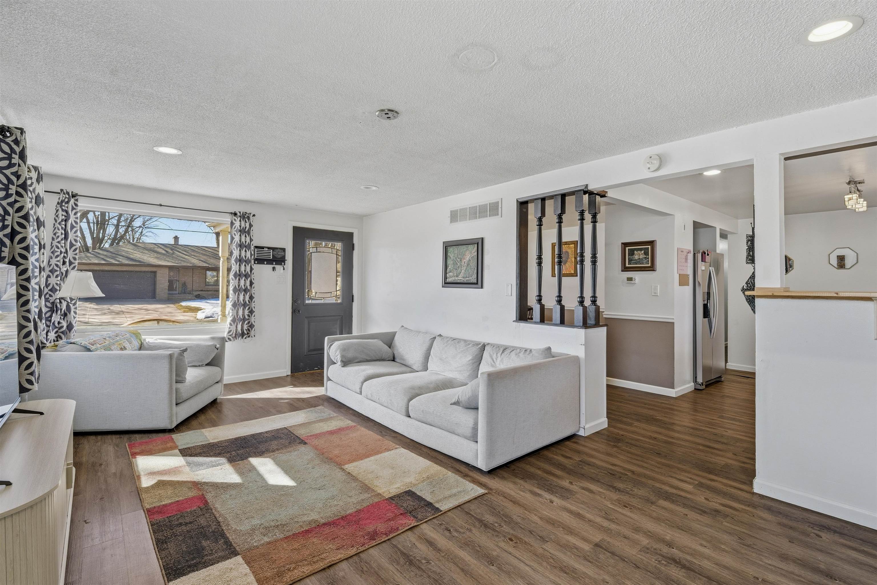 114 Wallace Street Combined Locks, WI 54113 - Photo 3 of 28