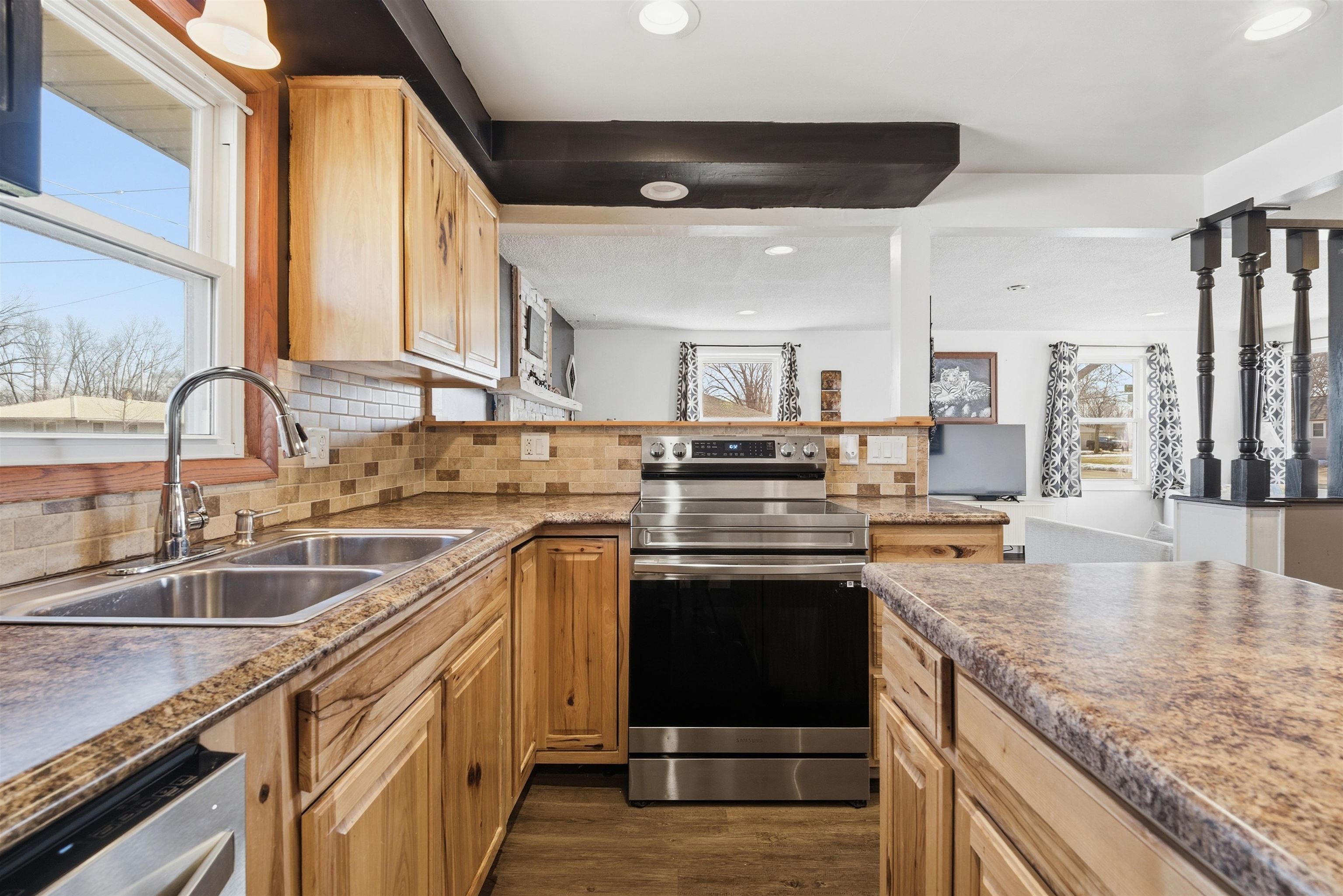 114 Wallace Street Combined Locks, WI 54113 - Photo 8 of 28