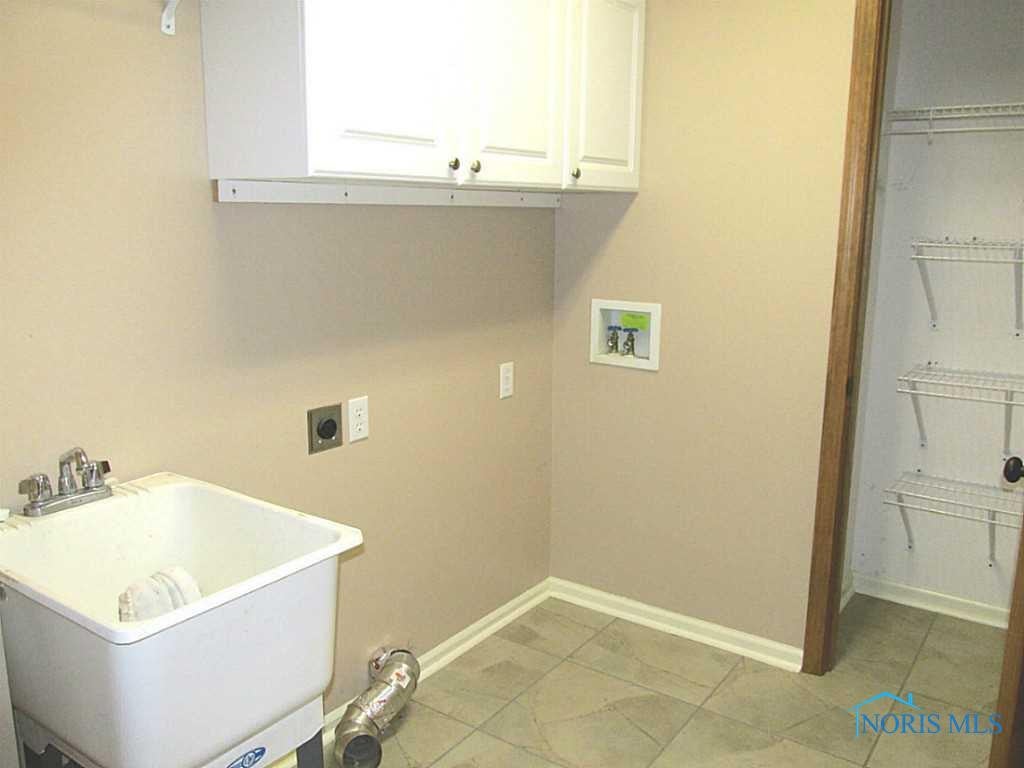 1114 Waterville Monclova Road, Unit 6 Waterville, OH 43566 - Photo 18 of 20 Gallery Image 18