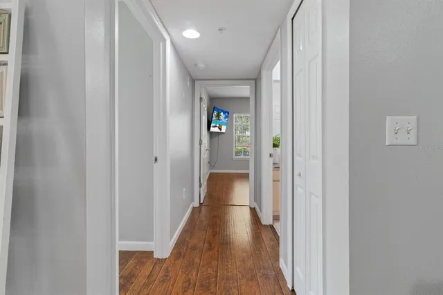 $295,000 | 724 Crest Pines Drive, Unit 511, Orlando, FL 32828