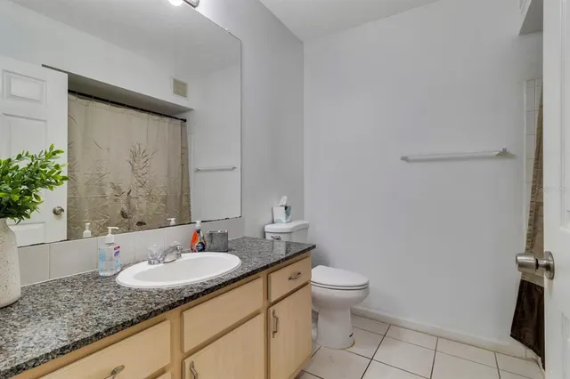 $295,000 | 724 Crest Pines Drive, Unit 511, Orlando, FL 32828