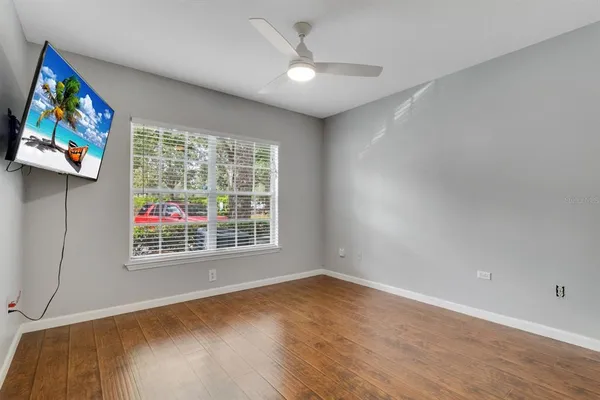 $275,000 | 724 Crest Pines Drive, Unit 511, Orlando, FL 32828