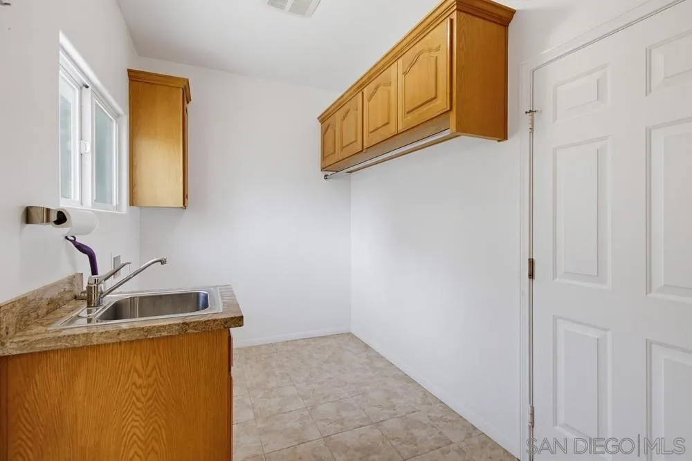 171 Dawn View Way El Cajon, CA 92021 - Photo 32 of 75