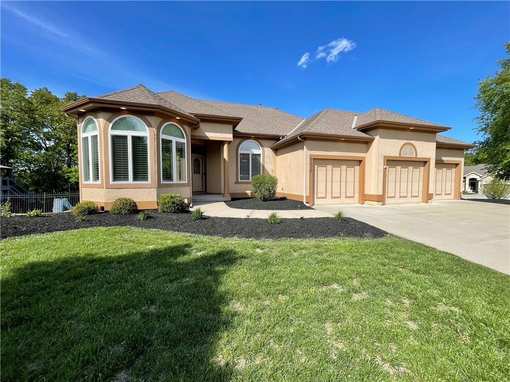 8636 North Utica Road Kansas City, MO 64153 - Photo 1 of 60