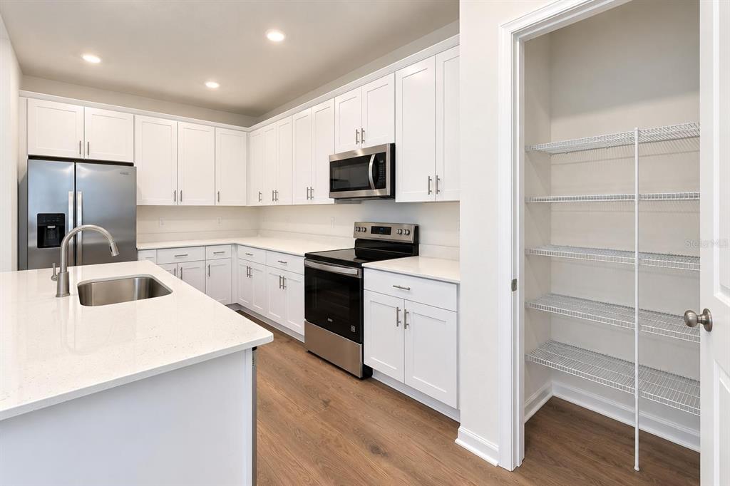 17736 Porter Road Winter Garden, FL 34787 - Photo 6 of 27 Gallery Image 6