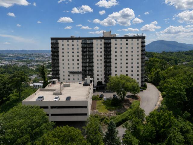 1131 Stringers Ridge Road, Unit 10K Chattanooga, TN 37405 - Photo 1 of 41 The Pinnicle