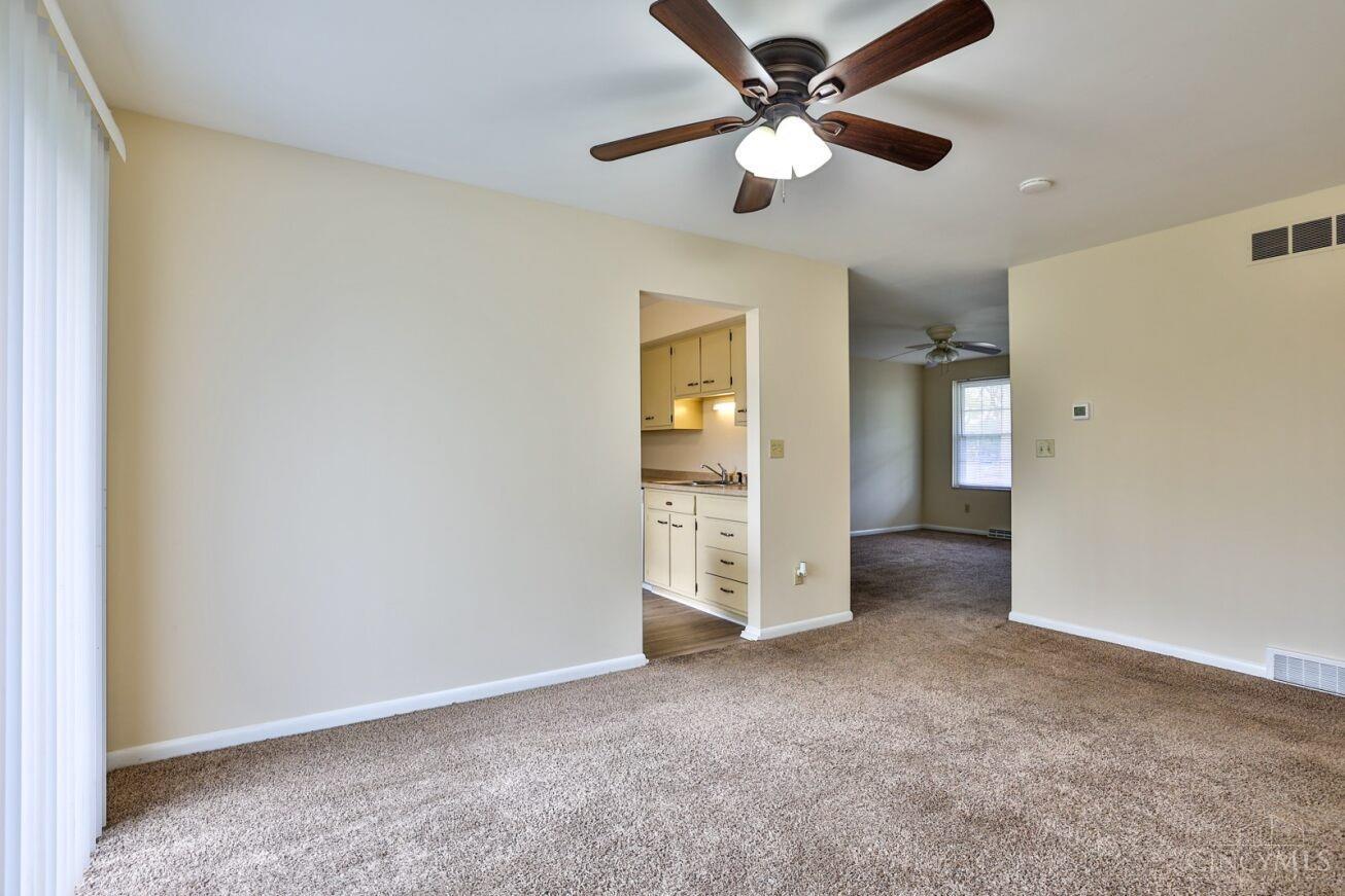 11256 Pippin Road Cincinnati, OH 45231 - Photo 9 of 27