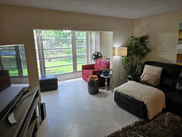 $1,800 | 1501 Cayman Way, Unit K2, Coconut Creek, FL 33066