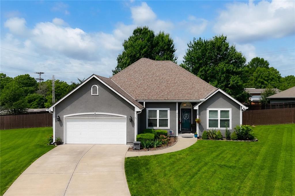 820 Southwest Benjamin Circle Lee's Summit, MO 64081 - Photo 1 of 37