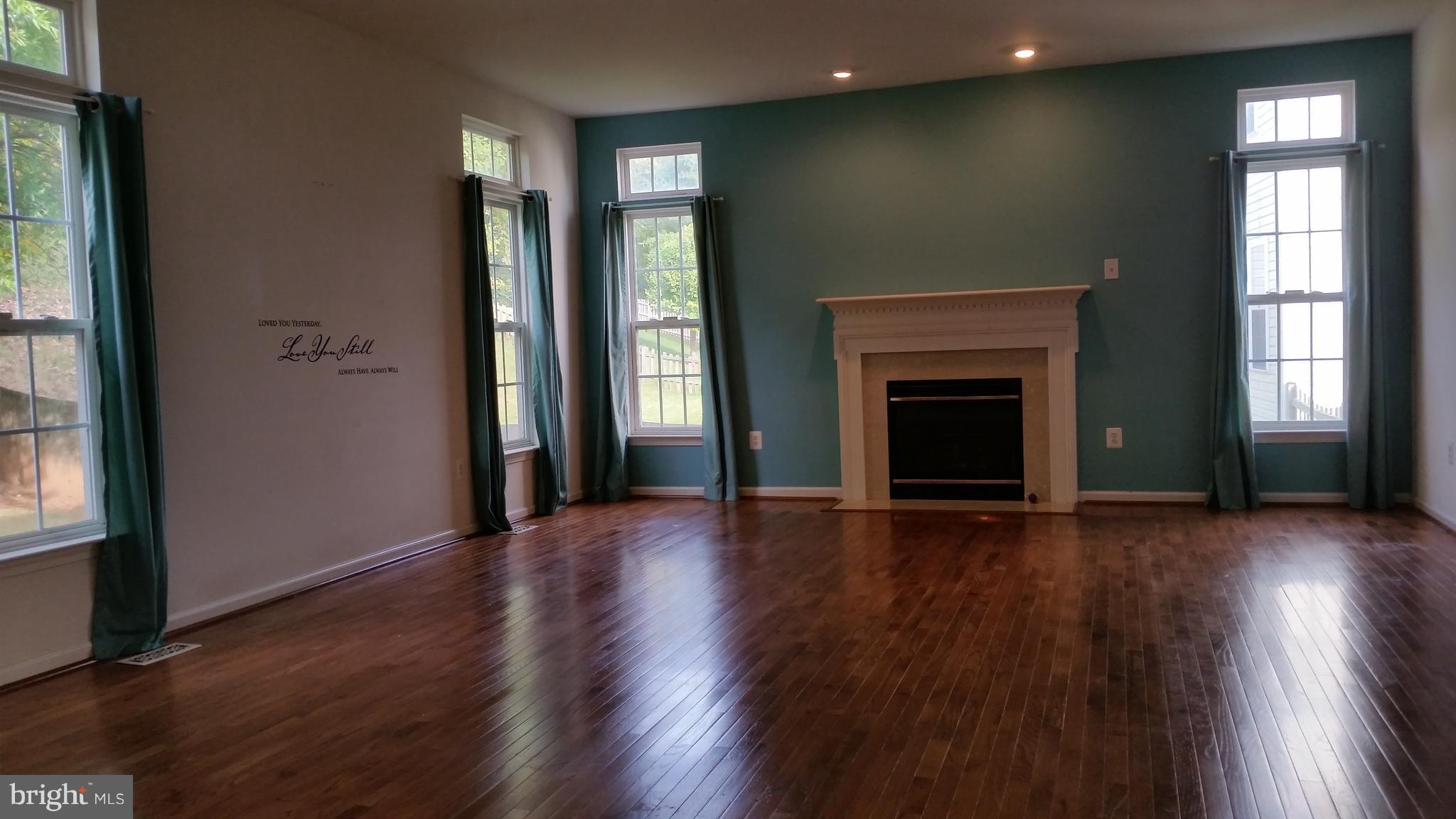 2124 Walnut Ridge Court Frederick, MD 21702 - Photo 16 of 30 Family Room