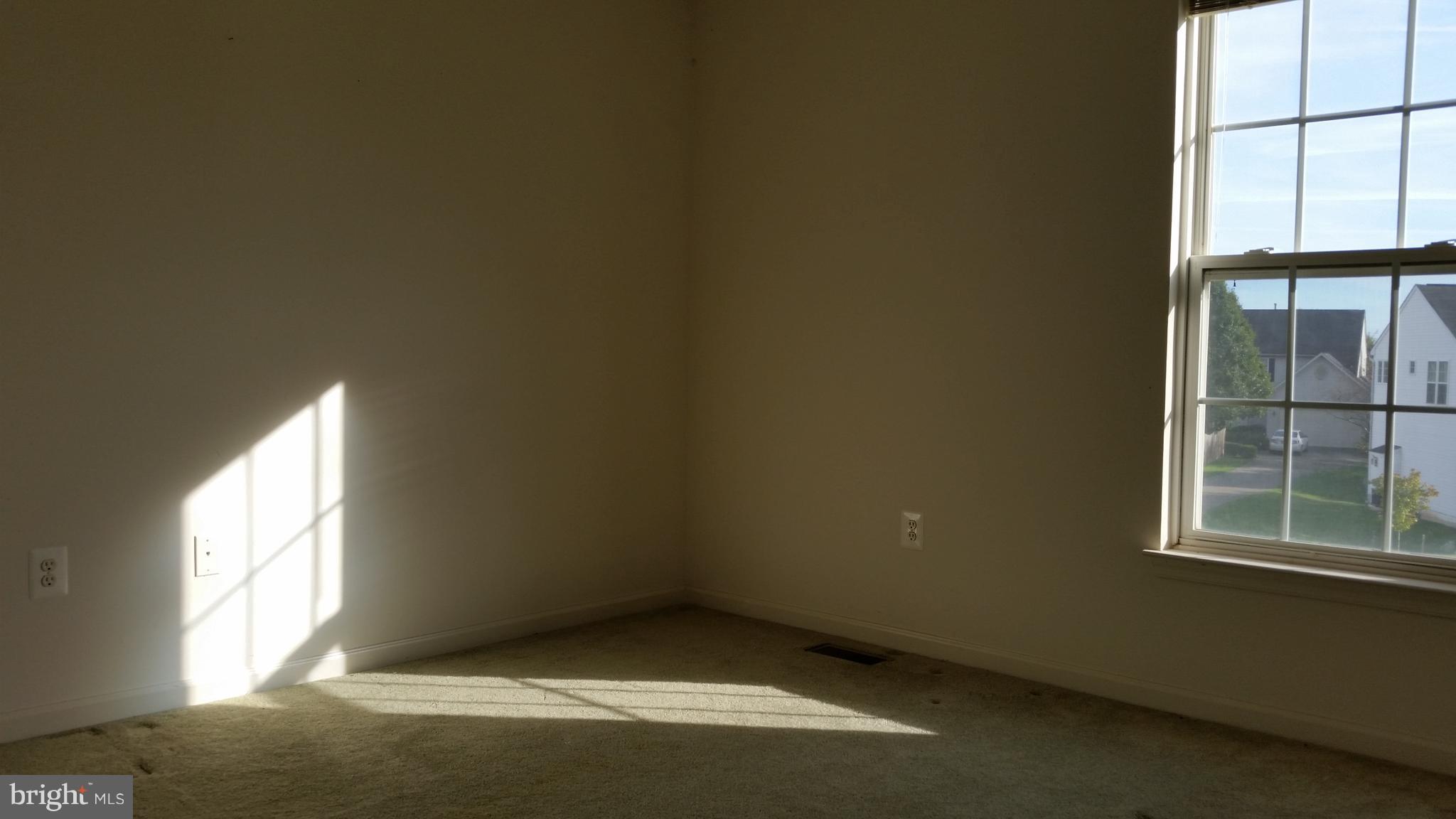 2124 Walnut Ridge Court Frederick, MD 21702 - Photo 24 of 30 Bedroom