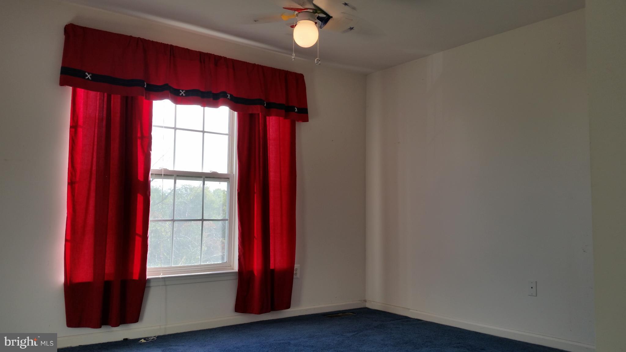 2124 Walnut Ridge Court Frederick, MD 21702 - Photo 26 of 30 Bedroom