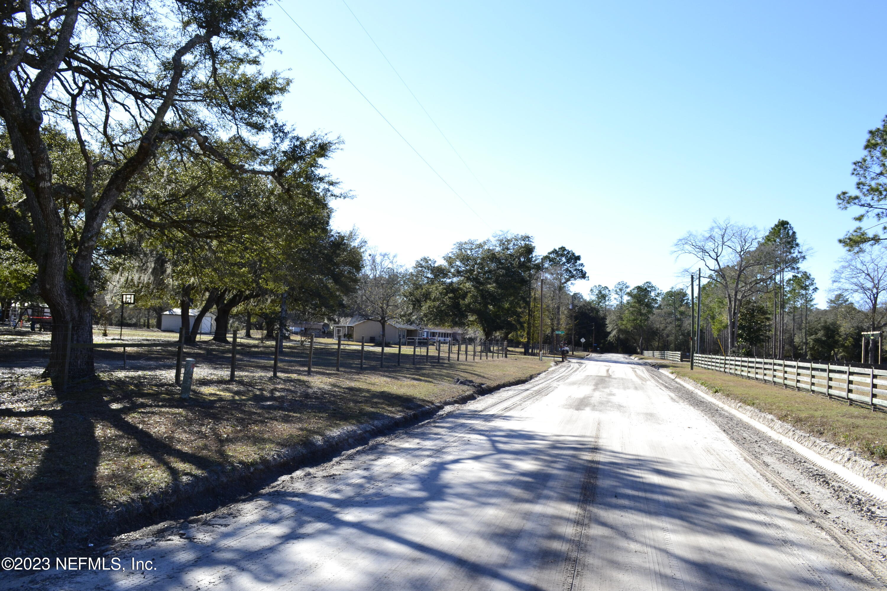1529 Kinard Road Bryceville, FL 32009 - Photo 1 of 32 Well Maintained...