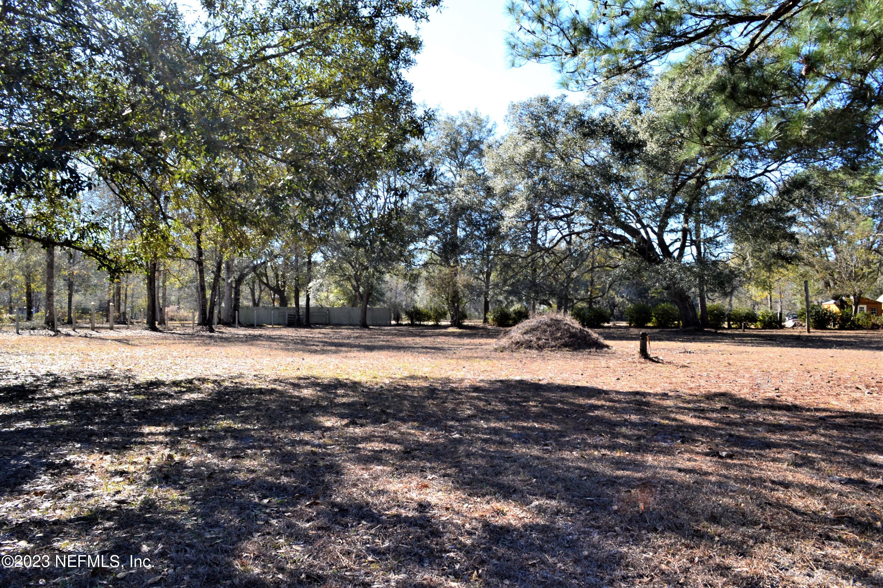 1529 Kinard Road Bryceville, FL 32009 - Photo 16 of 32 Room To..