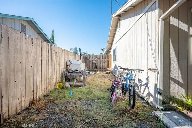 a view of outdoor space