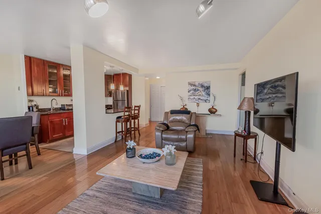 $329,000 | Undisclosed Address | Soundview