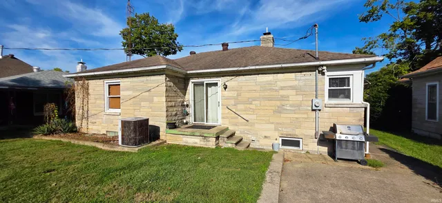 $139,900 | 1218 North Cherry Street, Mount Carmel, IL 62863