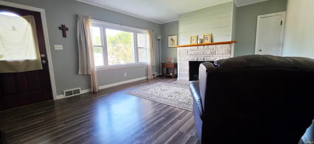 $139,900 | 1218 North Cherry Street, Mount Carmel, IL 62863