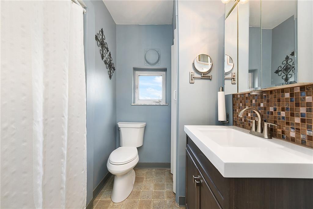 23 Frazier Avenue McKees Rocks, PA 15136 - Photo 18 of 25 Gallery Image 18