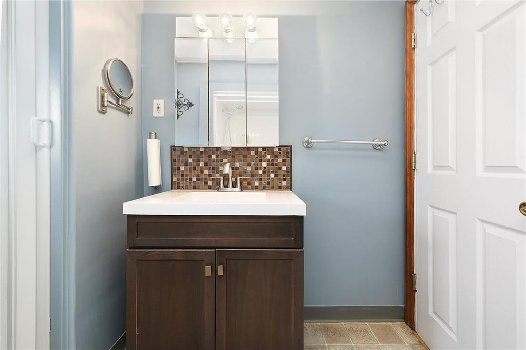 23 Frazier Avenue McKees Rocks, PA 15136 - Photo 19 of 25 Gallery Image 19