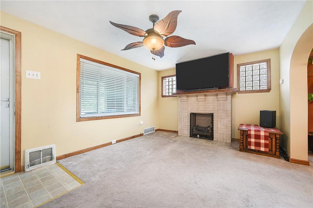 23 Frazier Avenue McKees Rocks, PA 15136 - Photo 4 of 25 Gallery Image 4