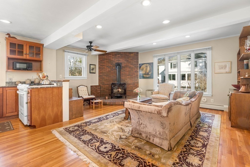 40 Maple Street Hamilton, MA 01982 - Photo 27 of 37 Gallery Image 27