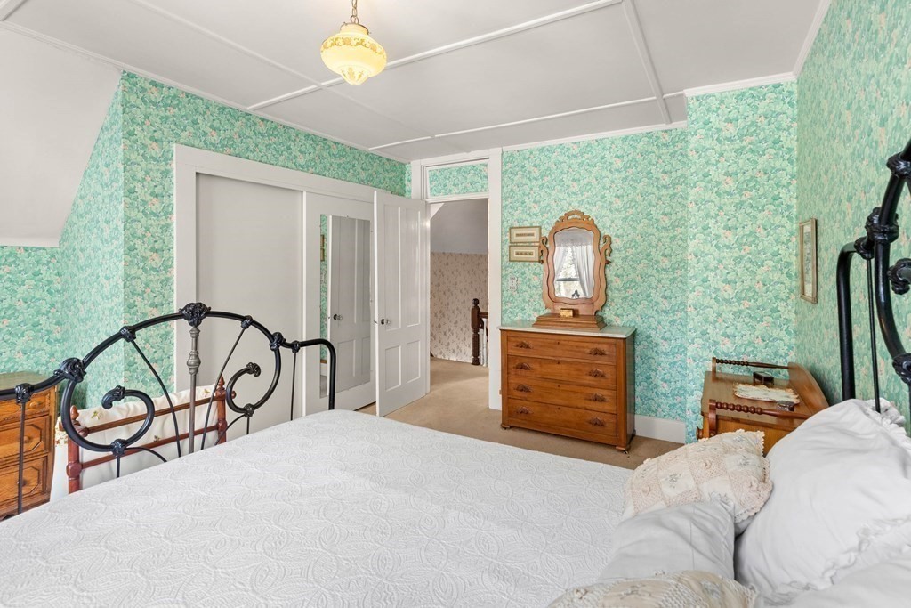 40 Maple Street Hamilton, MA 01982 - Photo 10 of 37 Gallery Image 10
