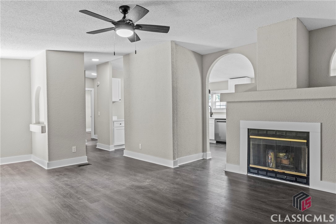 130 Cotton Circle Colbert, GA 30628 - Photo 8 of 43