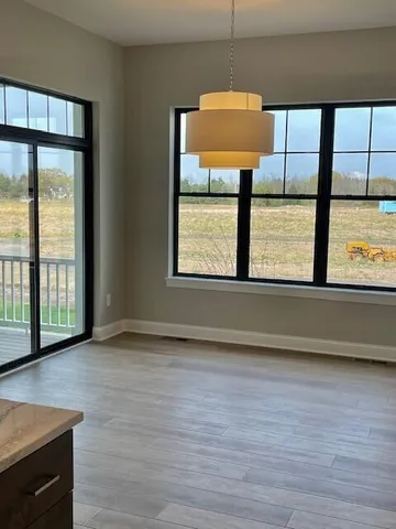 $1,049,999 | 1746 North River Road, Milwaukee, WI 53217