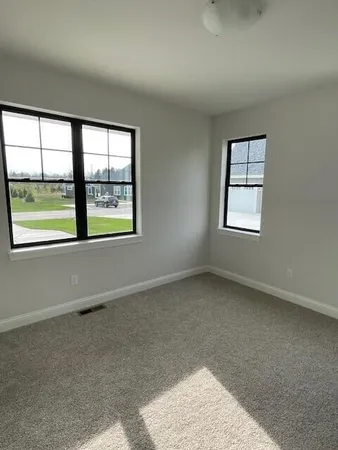 $1,049,999 | 1746 North River Road, River Hills, WI 53217