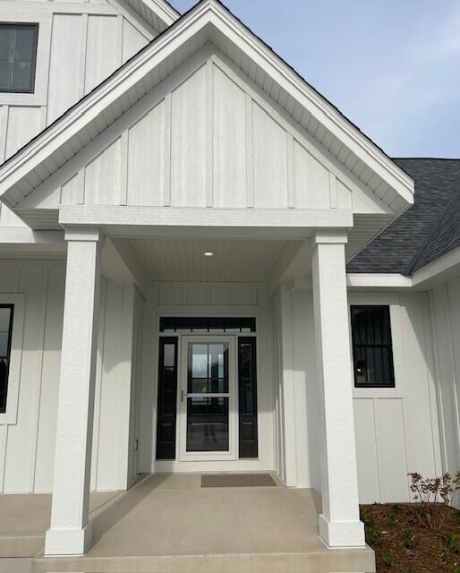 1746 North River Road Milwaukee, WI 53217 - Photo 7 of 34 Fresh Farmhouse Style