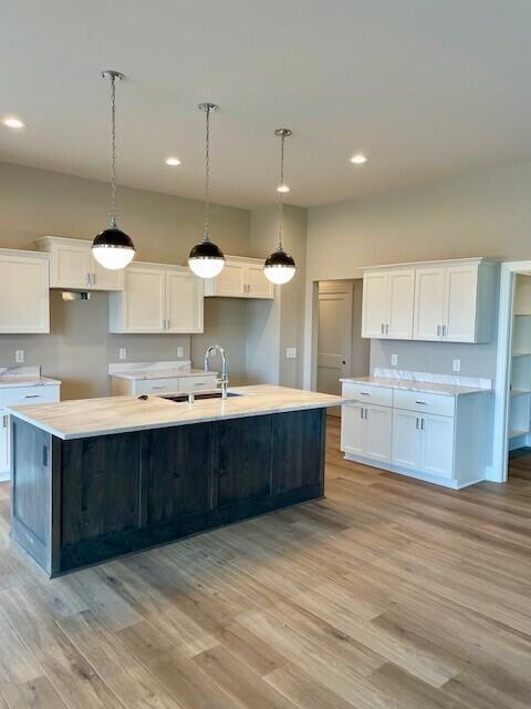 1746 North River Road Milwaukee, WI 53217 - Photo 10 of 34 Kitchen Island