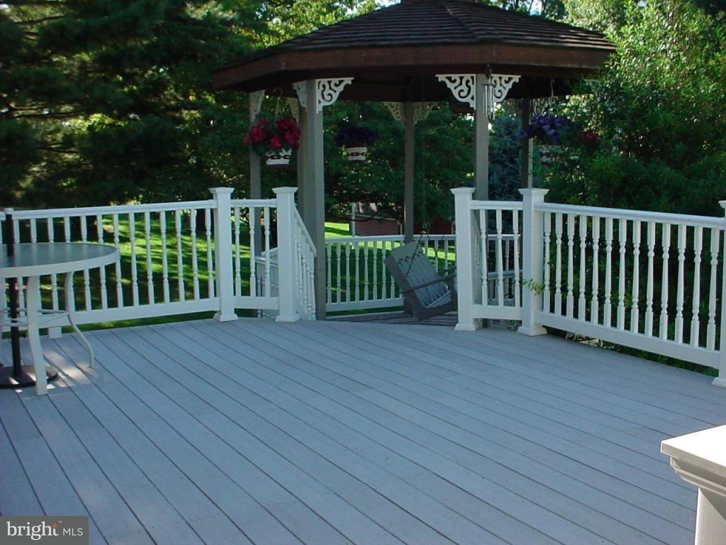 160 Stackstown Road Marietta, PA 17547 - Photo 2 of 7 Gallery Image 2