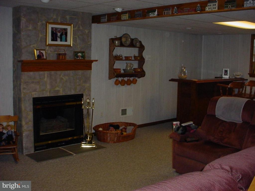 160 Stackstown Road Marietta, PA 17547 - Photo 3 of 7 Gallery Image 3