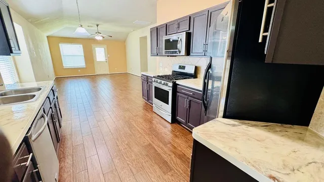 $1,900 | 3838 St Simon Manor Drive, Houston, TX 77047