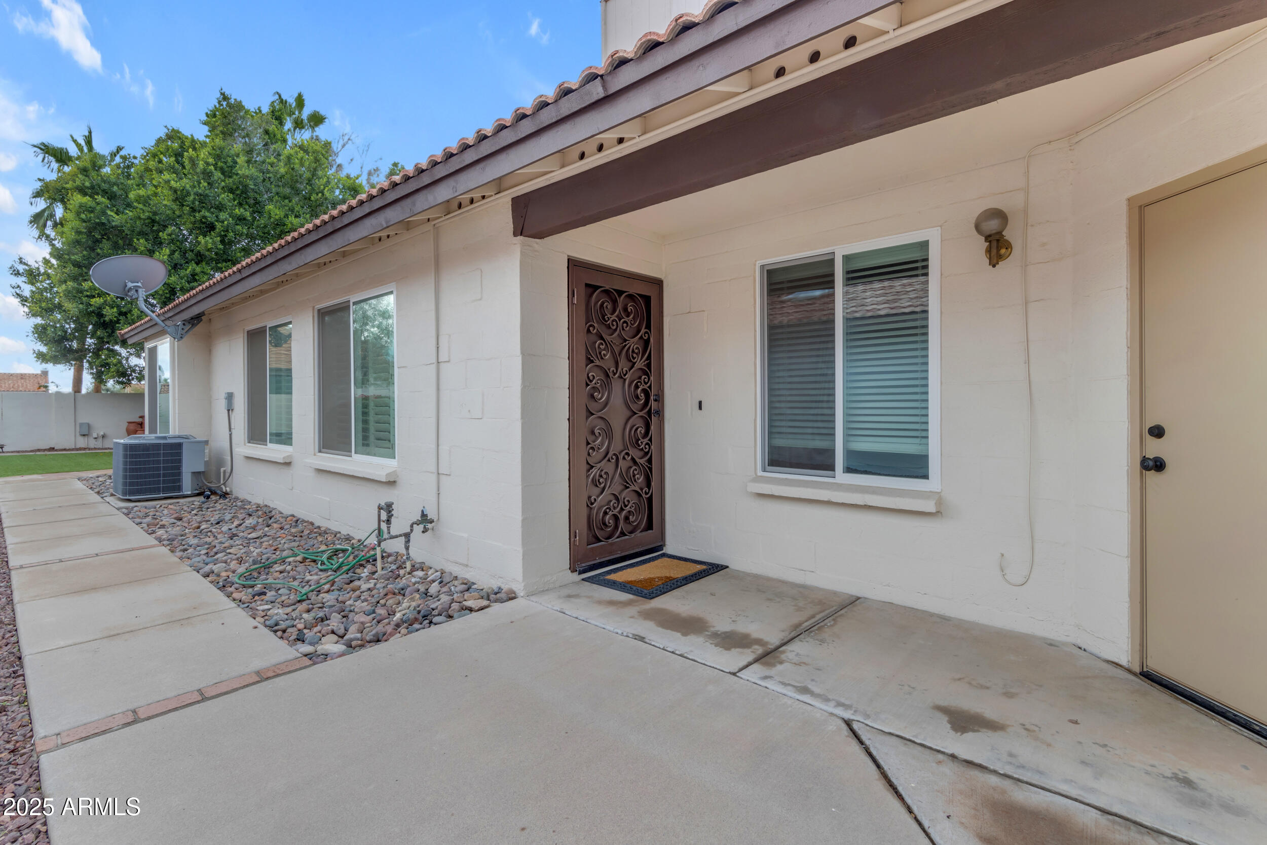 4337 East Corral Road Phoenix, AZ 85044 - Photo 4 of 35 207_a4m_8th